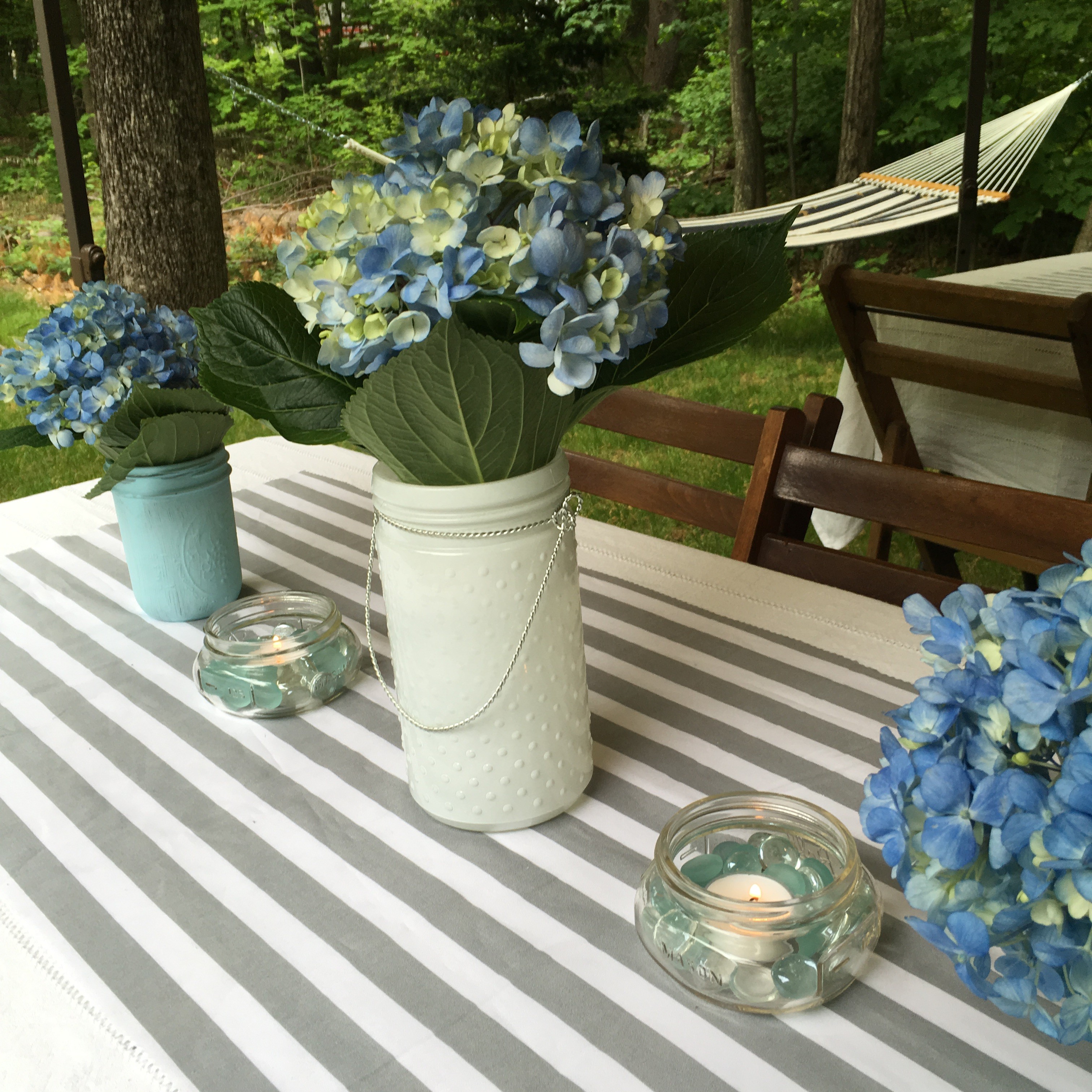 A Whale of a Party Welcome to Hunter's First Birthday Party From the Family With Love table scape