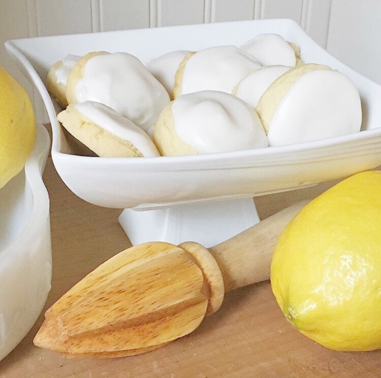 Lemon Lemon Lemon: Frosted Lemon Cookies