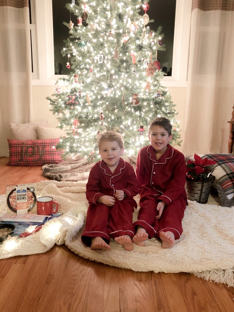 Christmas Memories with Gorton's Seafood - Shrimp Bowls - slowing down at Christmas - Christmas stories by the tree - From the Family