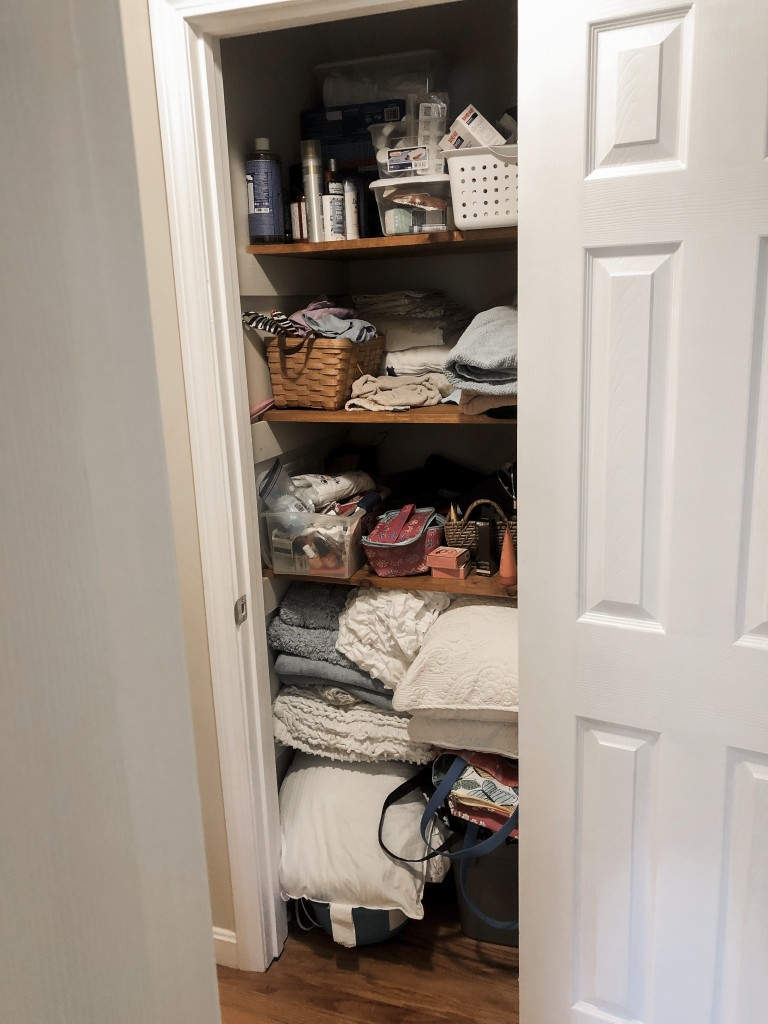 5 tips for how to organize your linen closet with Boiron Acidil and Gasalia