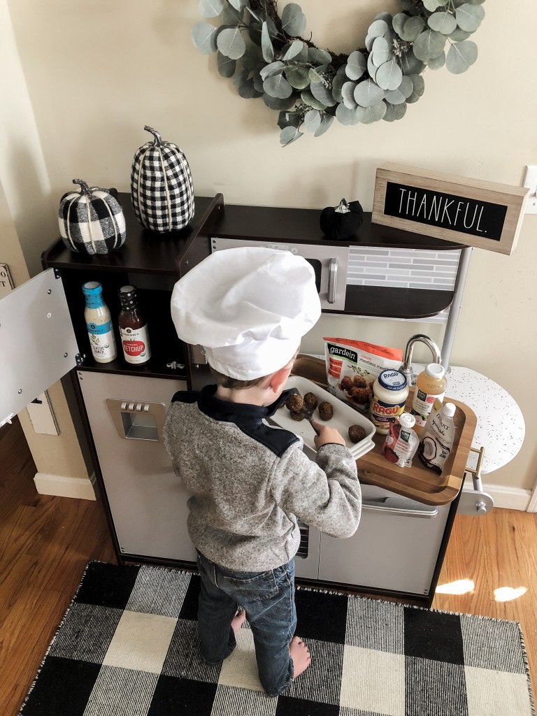 Kid-Friendly Foods with BabbleBoxx, Garden Classic Meatless Meatballs,  Nutiva Squeezable Organic Coconut Manna, North Coast Organic Probiotic Apple Sauce, Ragu Butter Parmesan Sauce, Tessemae's Ketchup, Tessemae's Organic Dairy Free Ranch