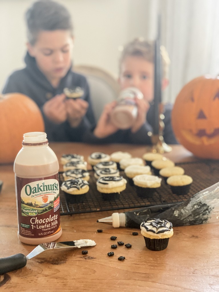 Mini Vanilla Spider Web Cupcakes with Oakhurst Dairy Chocolate Milk Halloween Party Recipe