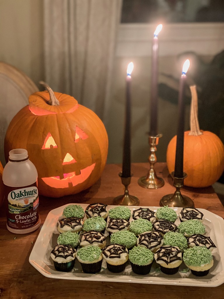 Mini Vanilla Spider Web Cupcakes with Oakhurst Dairy Chocolate Milk Halloween Party Recipe