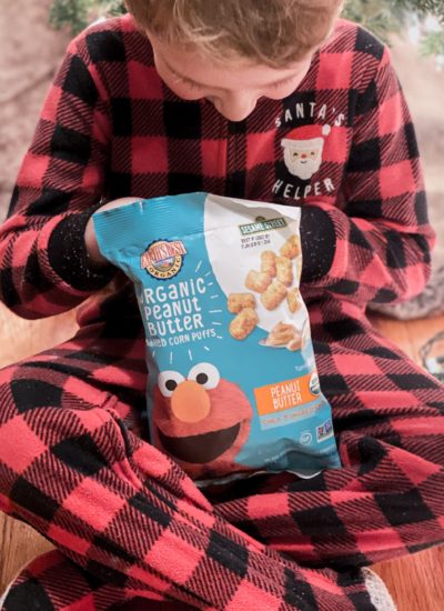 On the go snacks with Earth's Best Peanut Butter Puffs