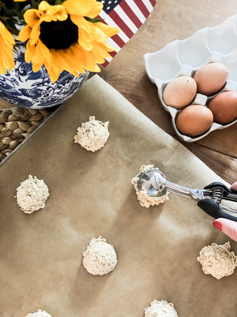 Iced Oatmeal Cookies with Oakhurst Dairy: Simple vintage cookie recipe with buttermilk and healthy oats