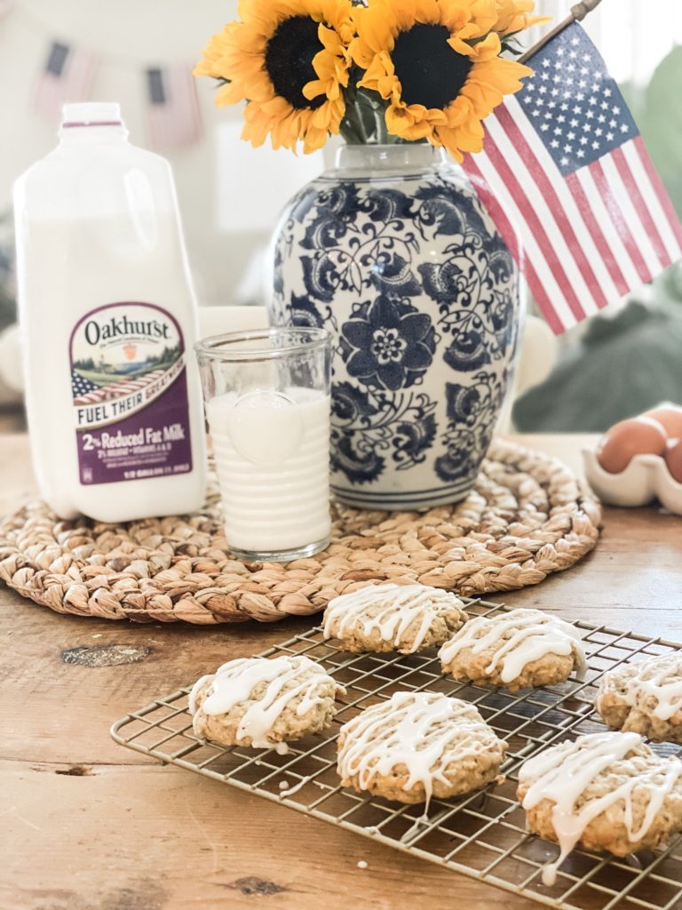 Iced Oatmeal Cookies with Oakhurst Dairy: Simple vintage cookie recipe with buttermilk and healthy oats