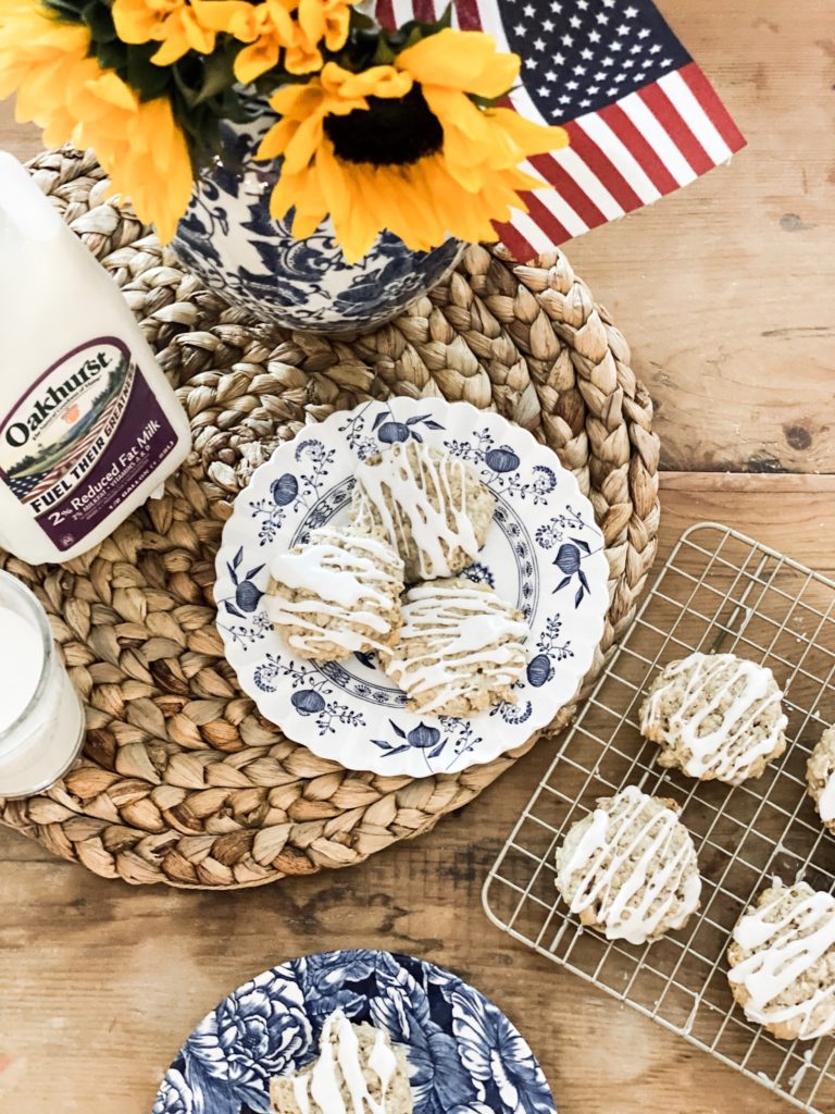 Iced Oatmeal Cookies with Oakhurst Dairy: Simple vintage cookie recipe with buttermilk and healthy oats