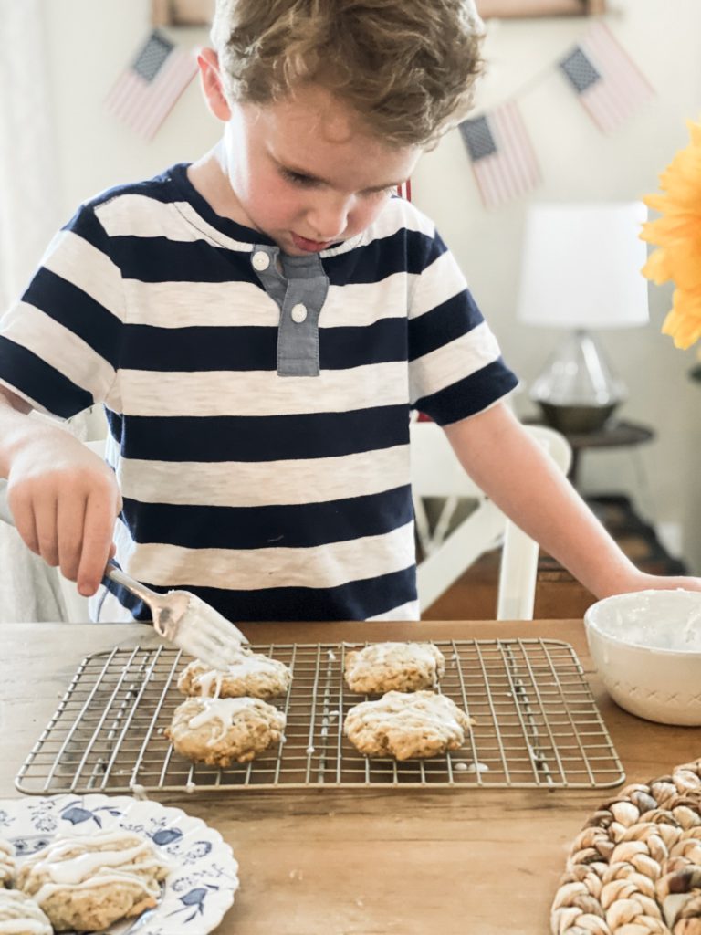 Iced Oatmeal Cookies with Oakhurst Dairy: Simple vintage cookie recipe with buttermilk and healthy oats