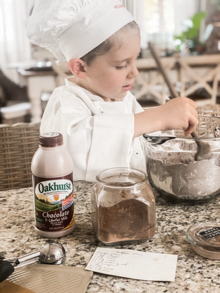 Whoopie Pies Recipe with Oakhurst Dairy