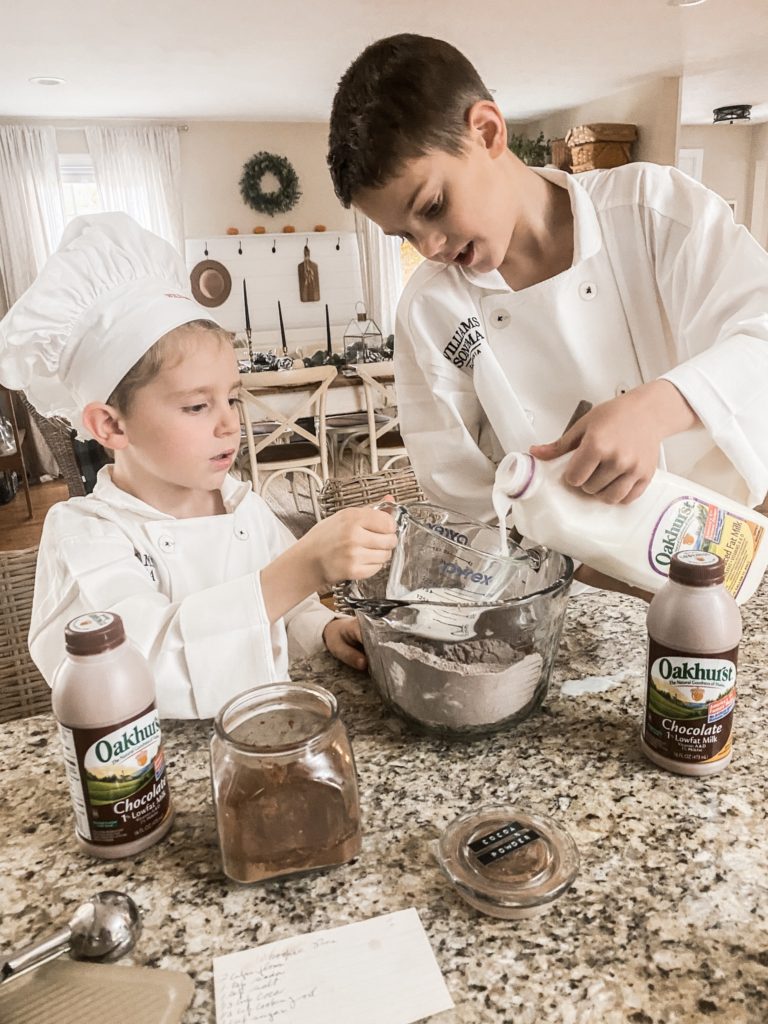 Whoopie Pies Recipe with Oakhurst Dairy