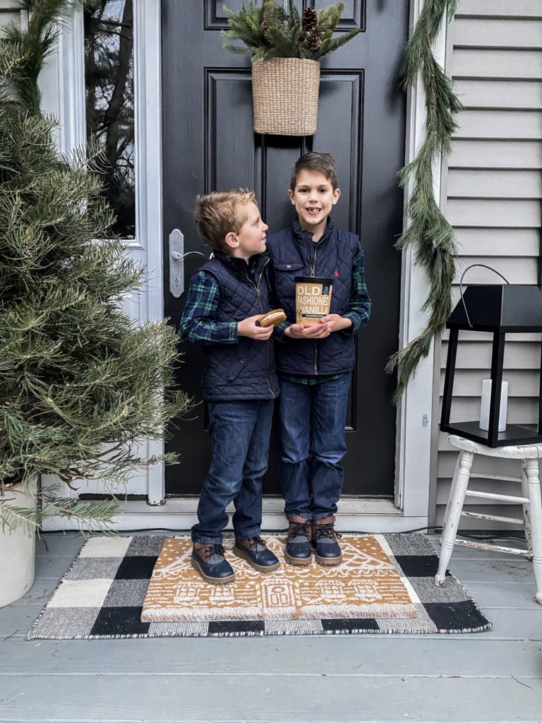 Gingersnap Cookies Ice Cream Sandwiches Recipe with Giffords